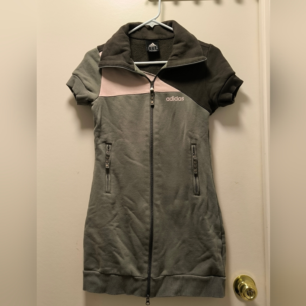Adidas short sleeve full zip dress gray pink